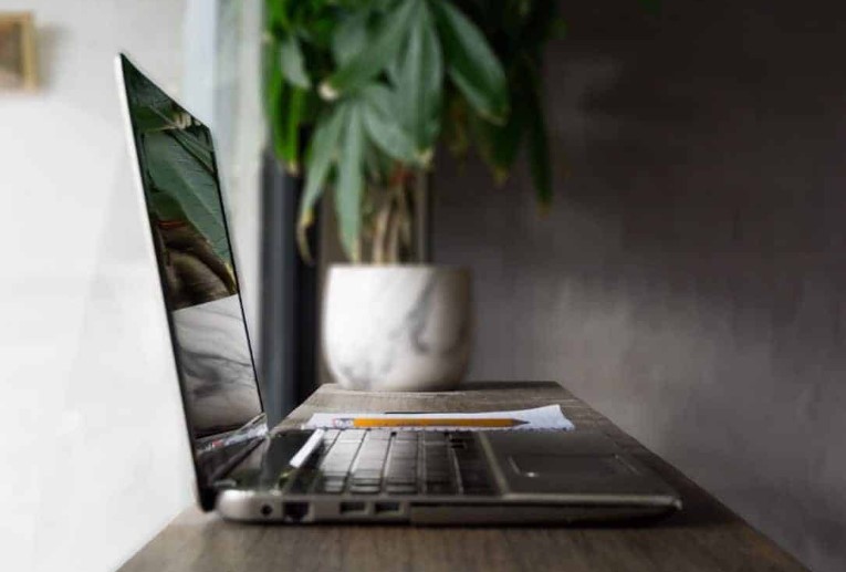 Leaving the Laptop to Cool