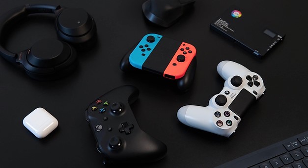 What are the advantages of cross-platform gaming